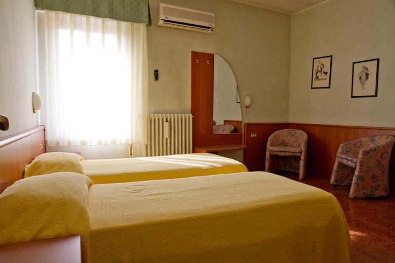 Hotel Europa Viadana Номер фото