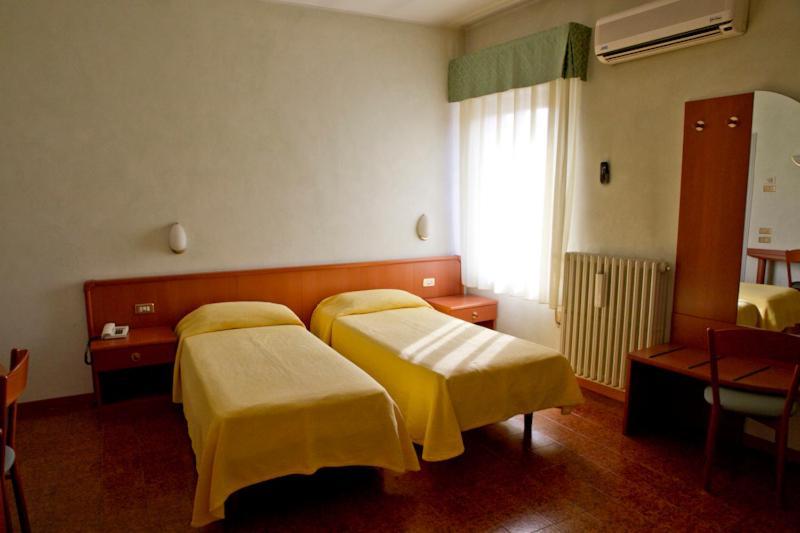 Hotel Europa Viadana Экстерьер фото